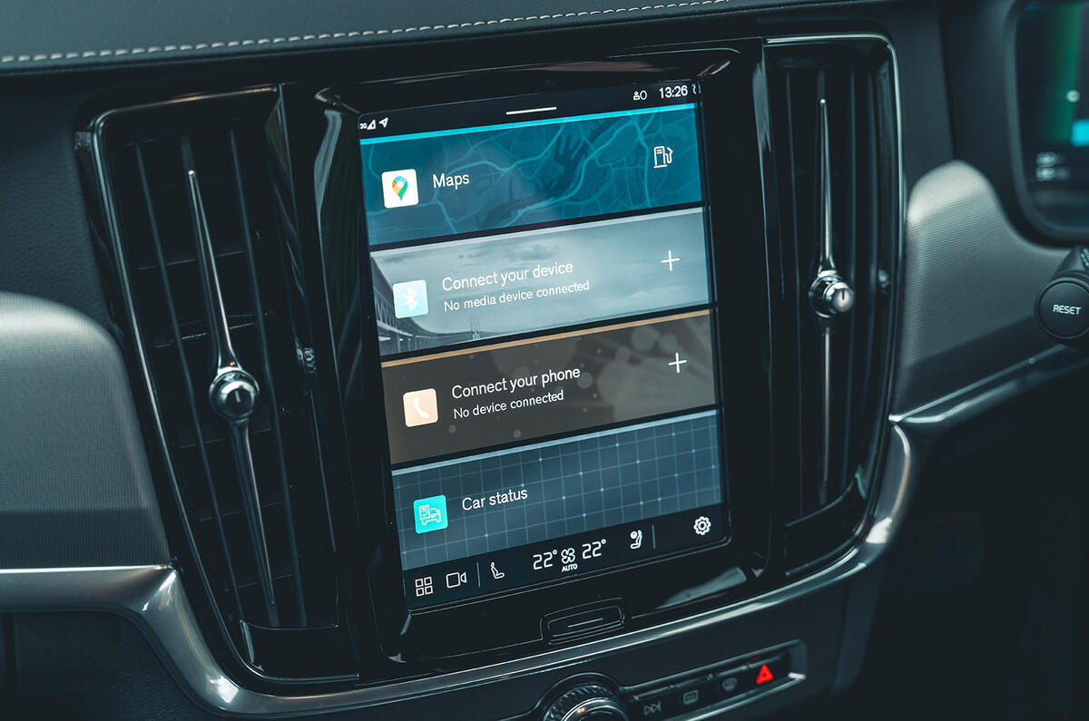 Volvo V90 B5 Cross Country infotainment Volvo V90 B5 Cross Country infotainment