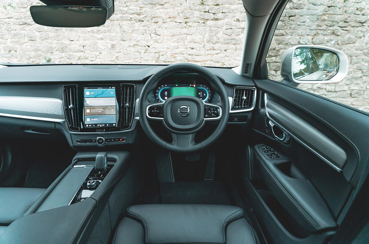 Volvo V90 B5 Cross Country straight dash Volvo V90 B5 Cross Country straight dash