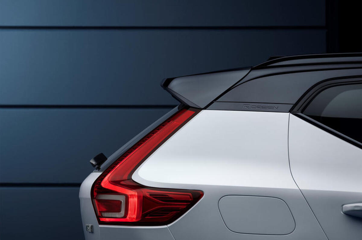 Volvo XC40 rear spoiler