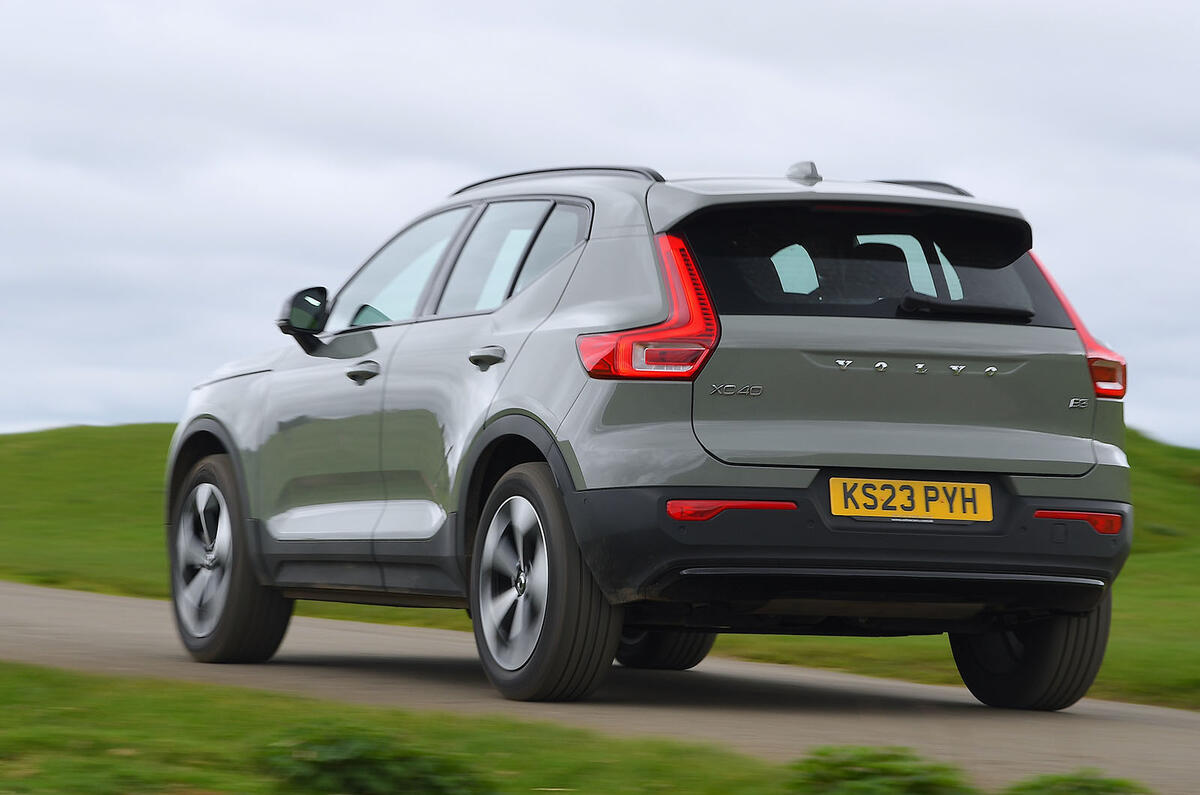volvo xc40 review 2024 03 rear cornering