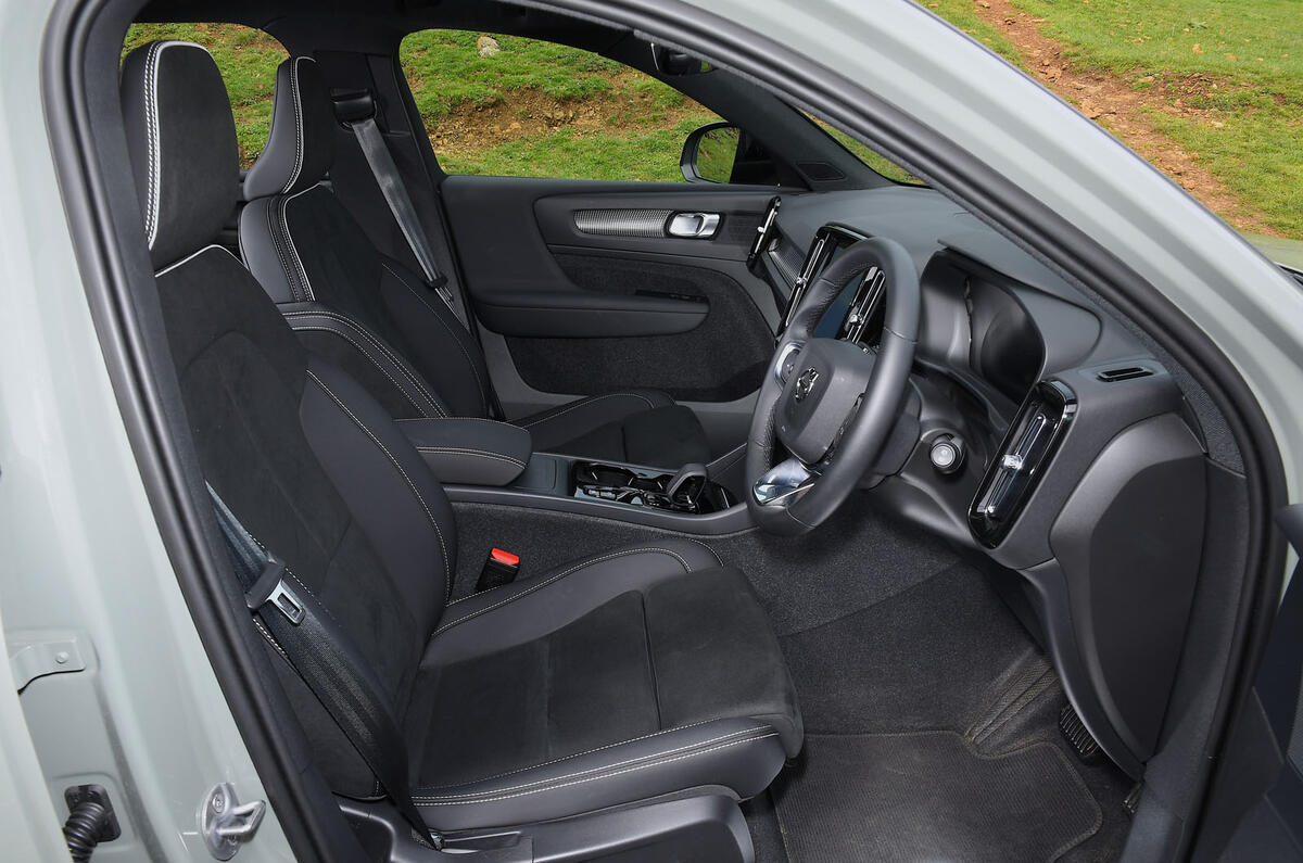 volvo xc40 review 2024 06 front seats