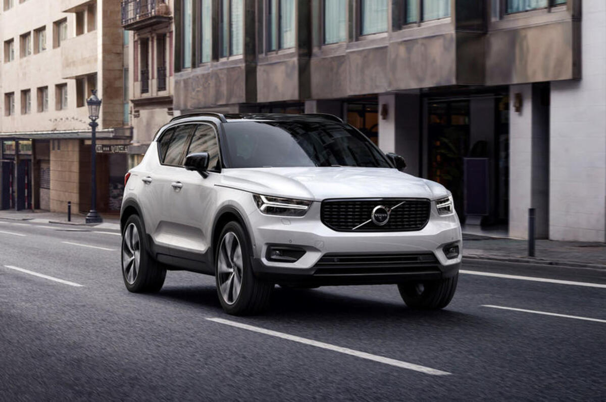 Volvo XC40 on the road