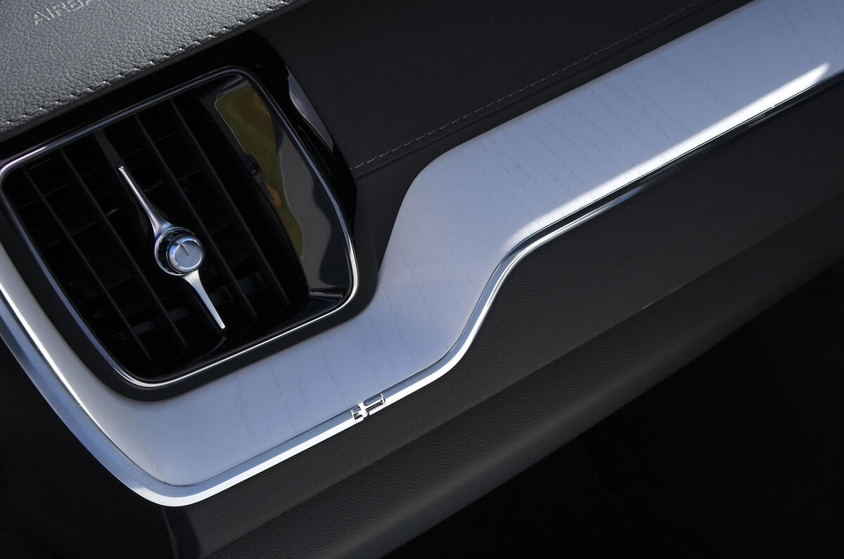 Volvo XC60 review 2025 009