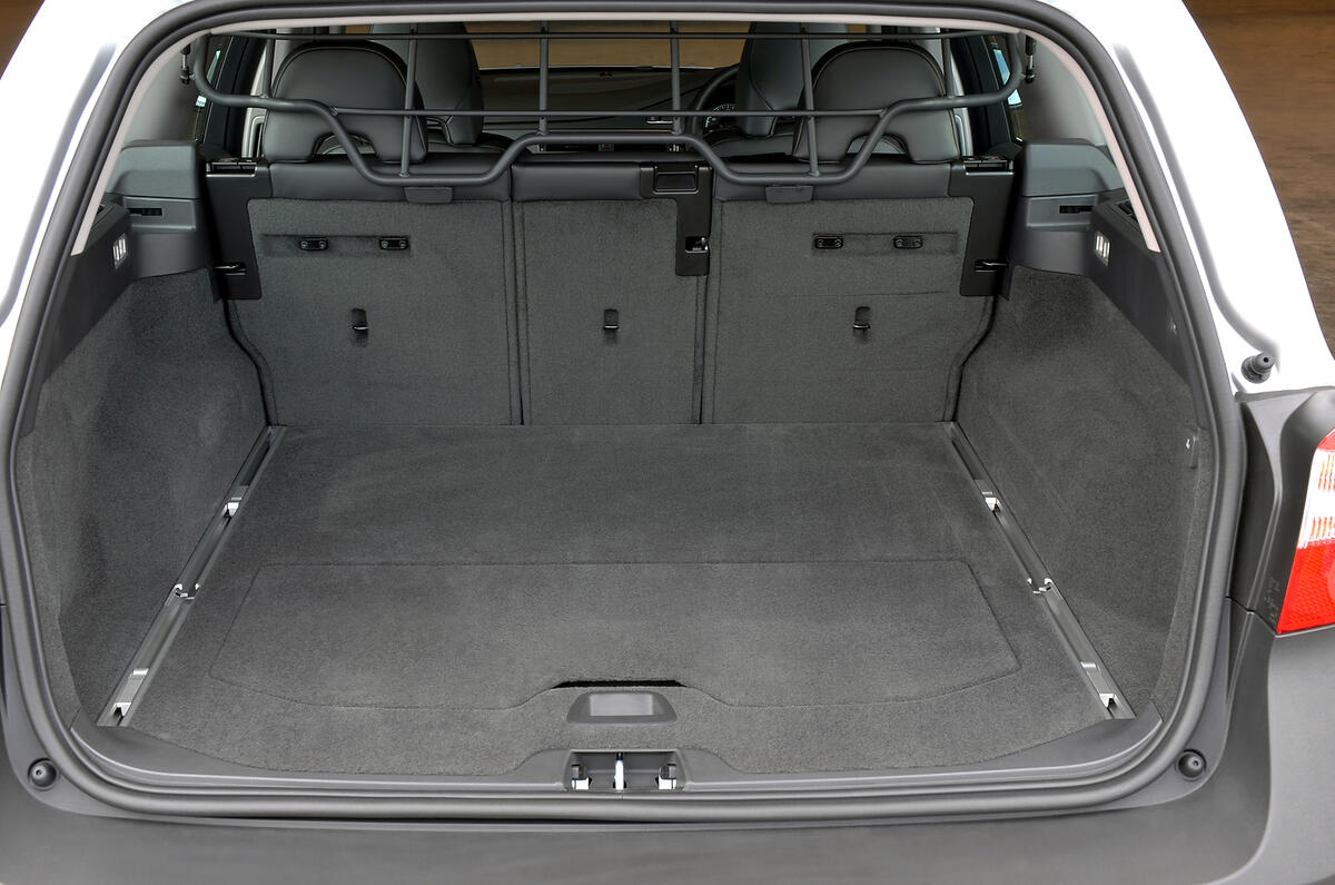 Volvo XC70 boot space