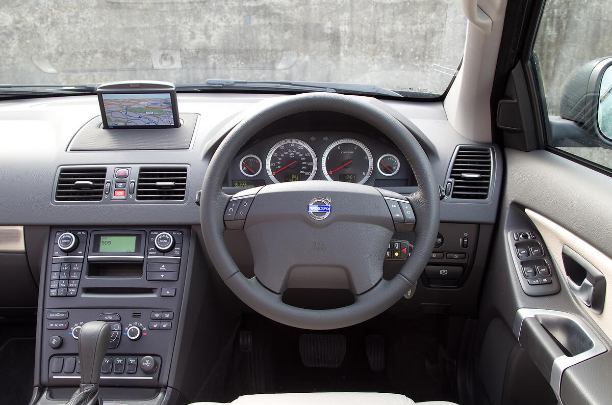 Suv With Third Row >> Volvo XC90 2003 - 2014 interior | Autocar Suv With Third Row >> Volvo XC90 2003 - 2014 interior | Autocar