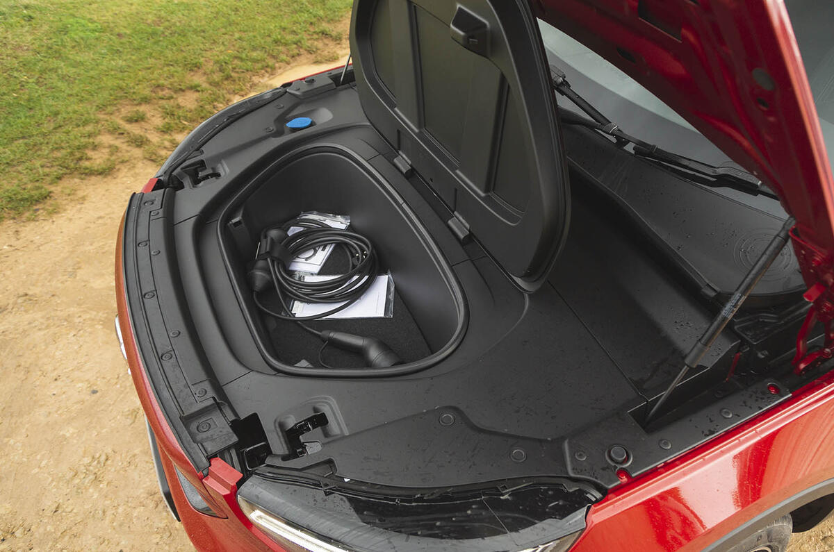 Volvo C40 Recharge frunk Volvo C40 Recharge frunk