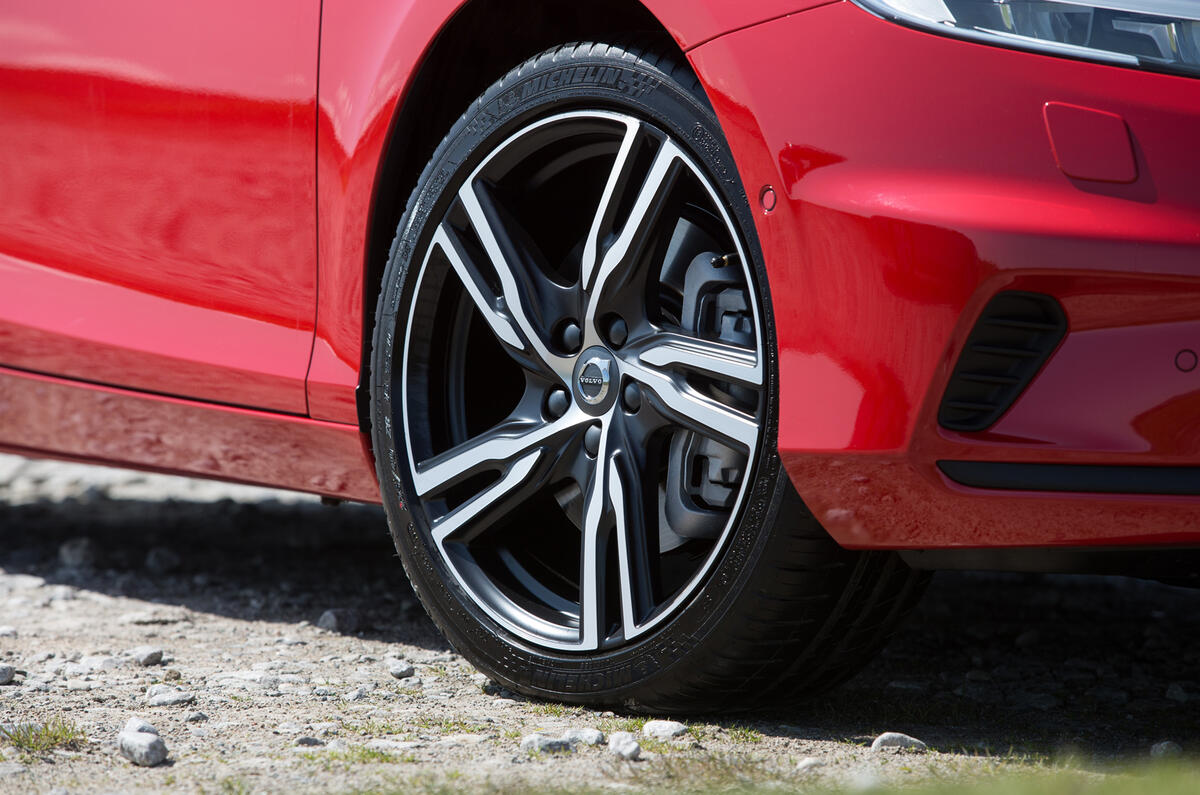 Volvo V40 alloy wheels