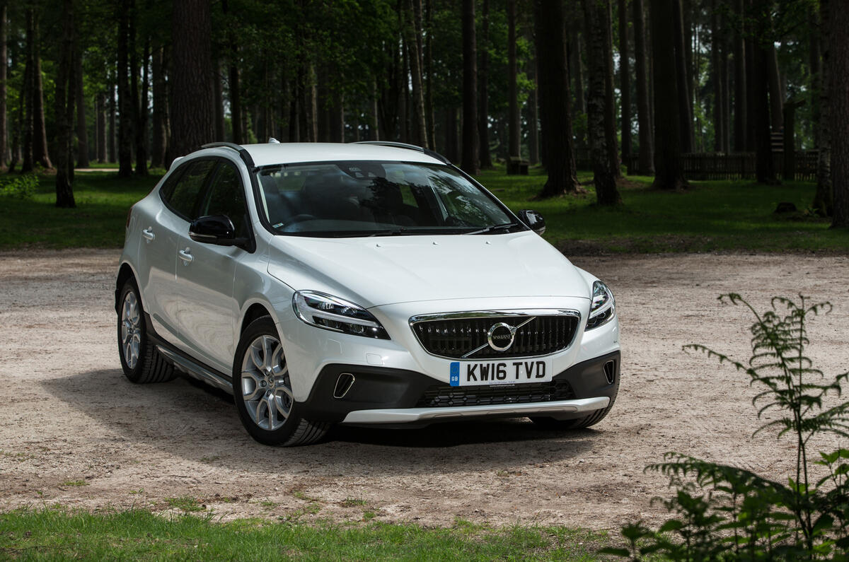 2 star Volvo V40 Cross Country