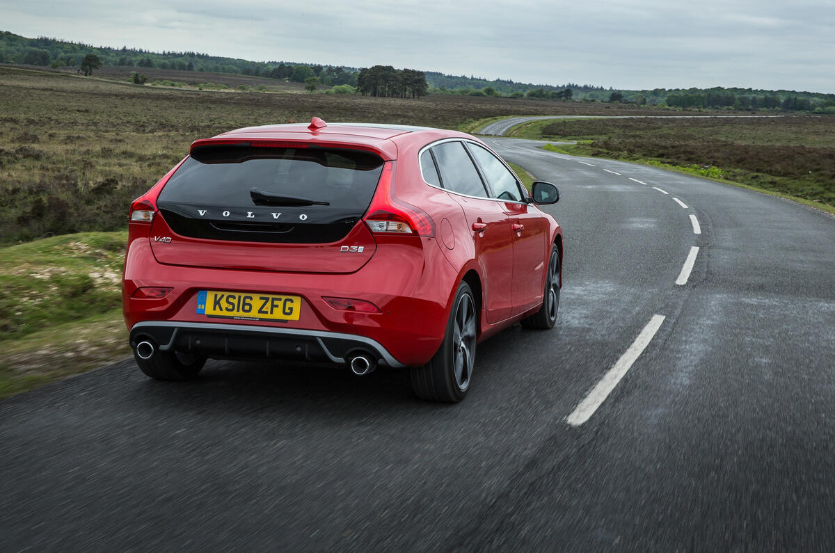 Volvo V40 rear