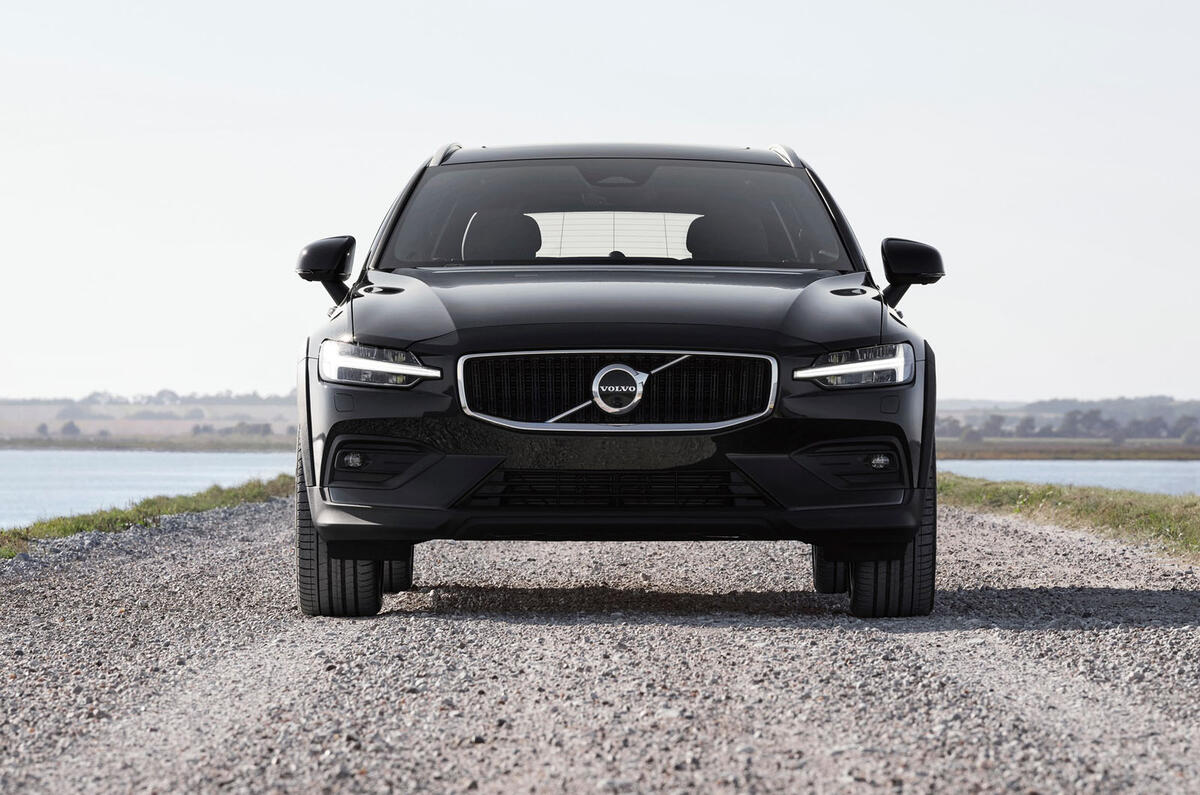 Volvo V60 Cross country front Volvo V60 Cross country front