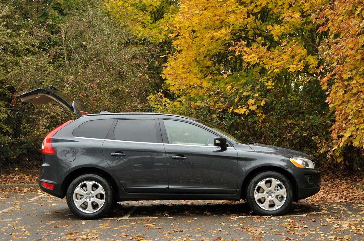 Volvo XC60 side boot open Volvo XC60 side boot open