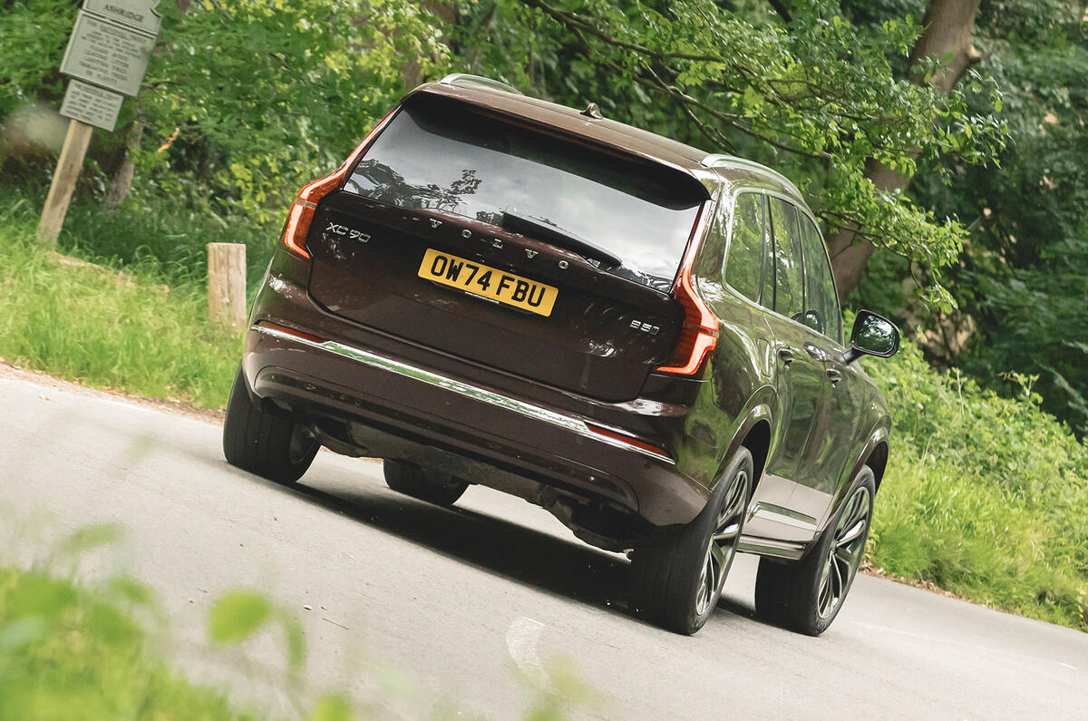 VolvoXC90 review 2025 020 rear cornering