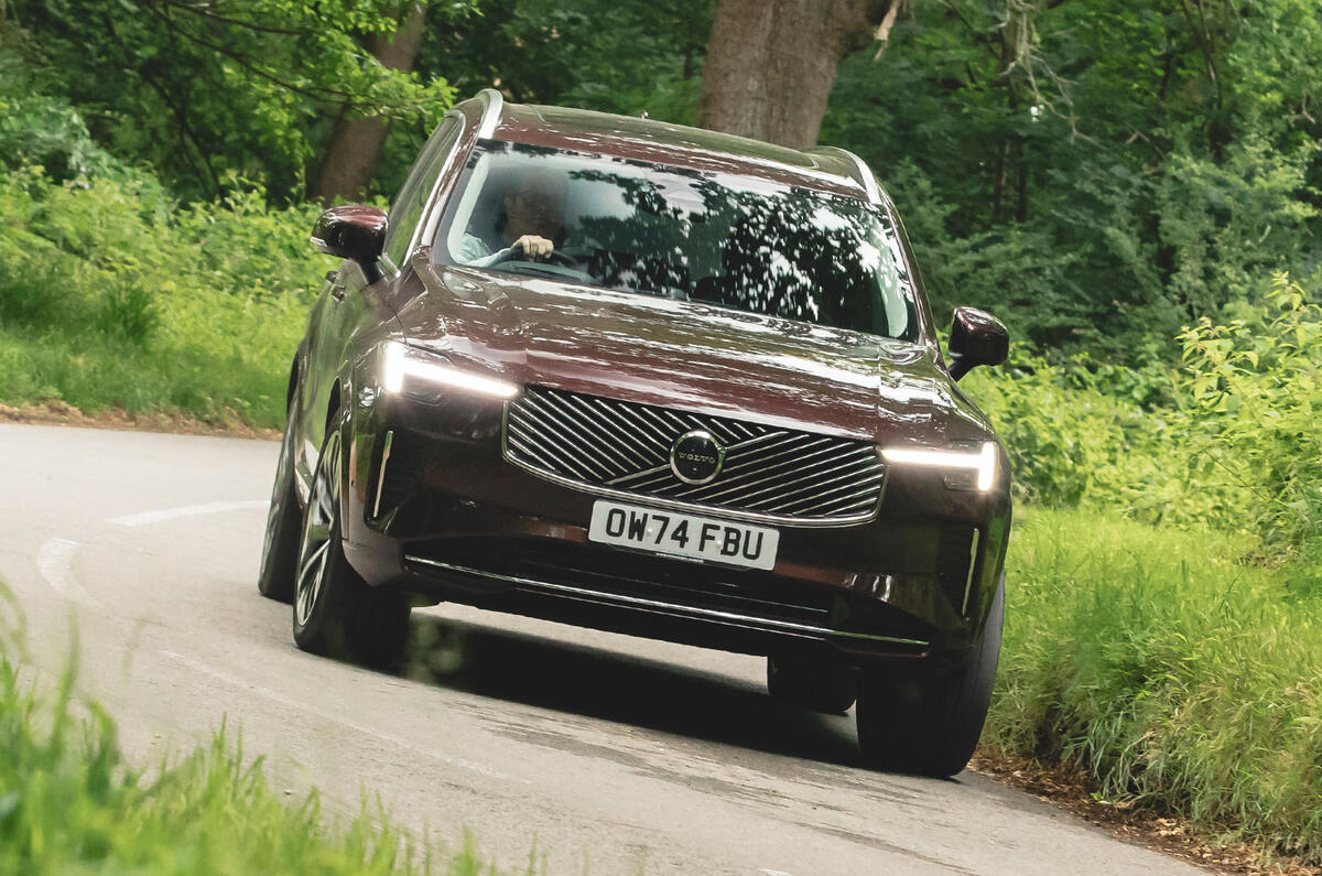 VolvoXC90 review 2025 021 front cornering