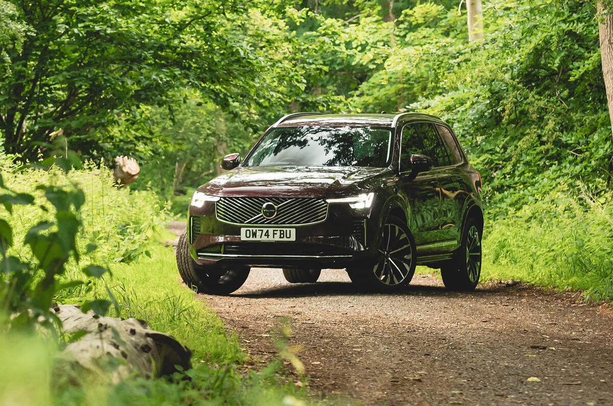 VolvoXC90 review 2025 022 static