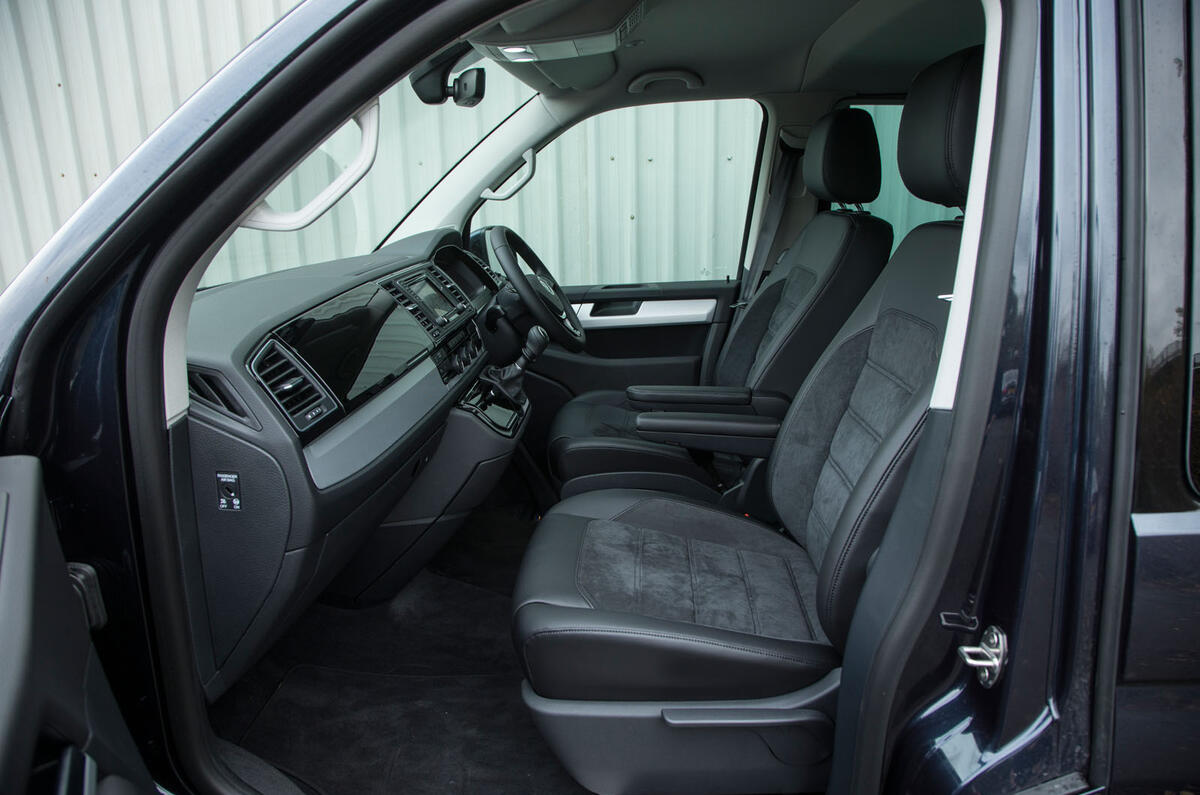 Volkswagen Caravelle interior