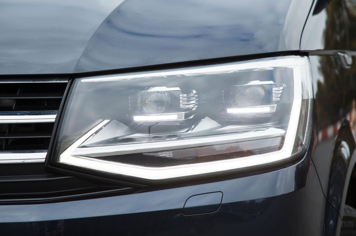Volkswagen Caravelle headlights