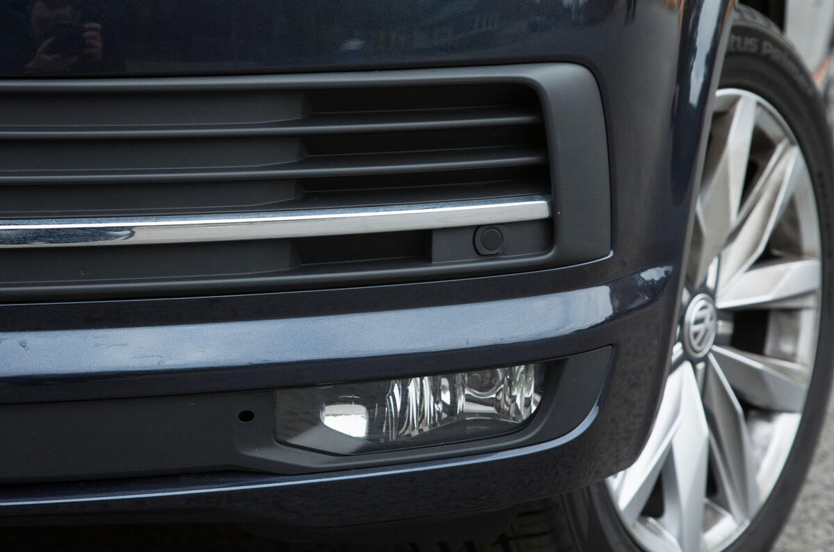 Volkswagen Caravelle front foglights