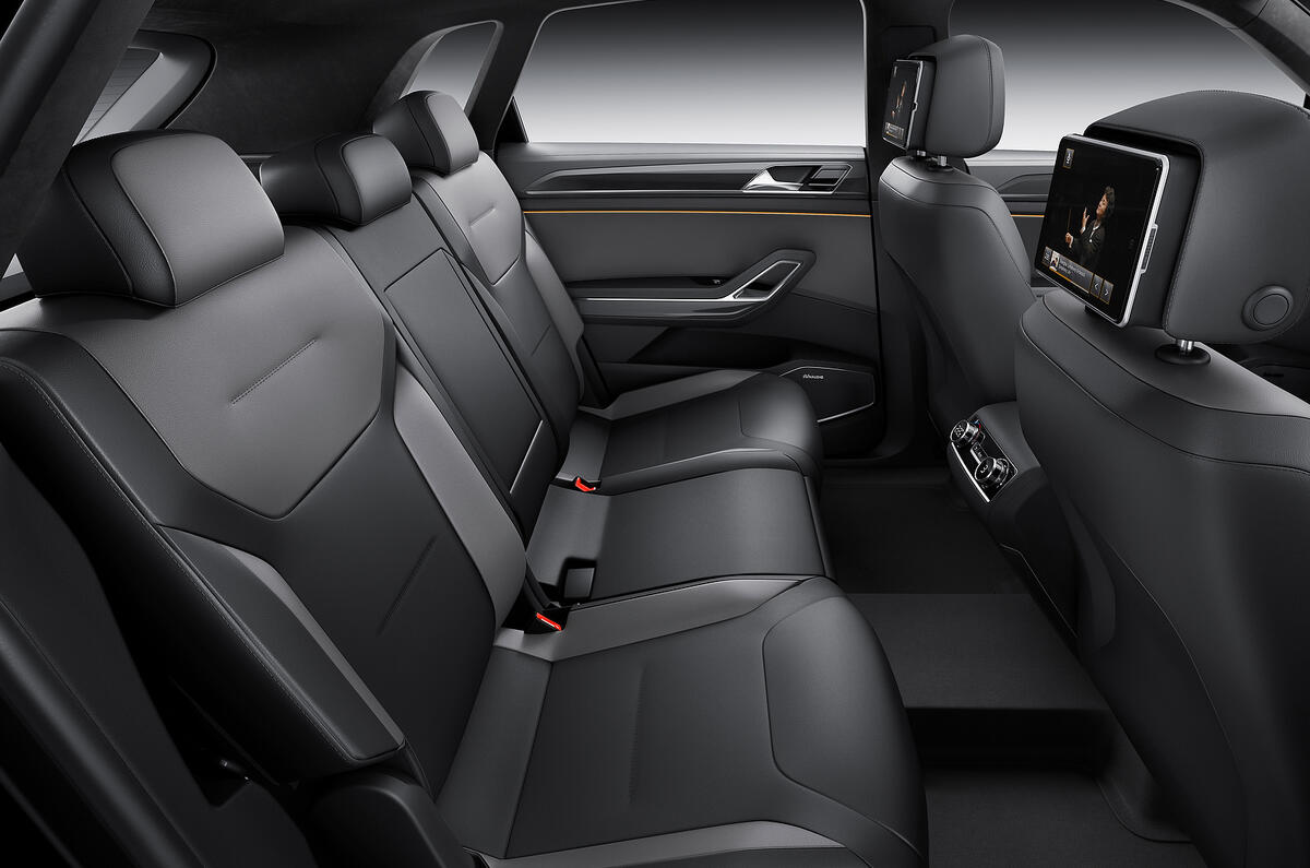 no title Volkswagen CrossBlue Coupé: Shanghai motor show 2013