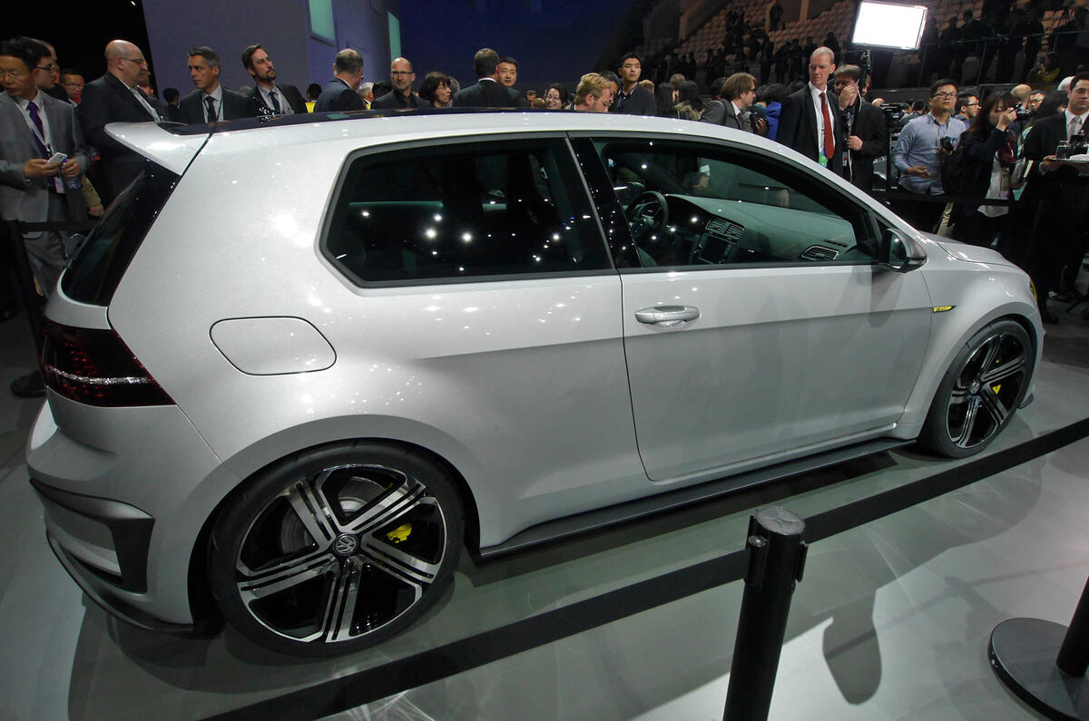 Volkswagen Golf R400 mega hatch could make production