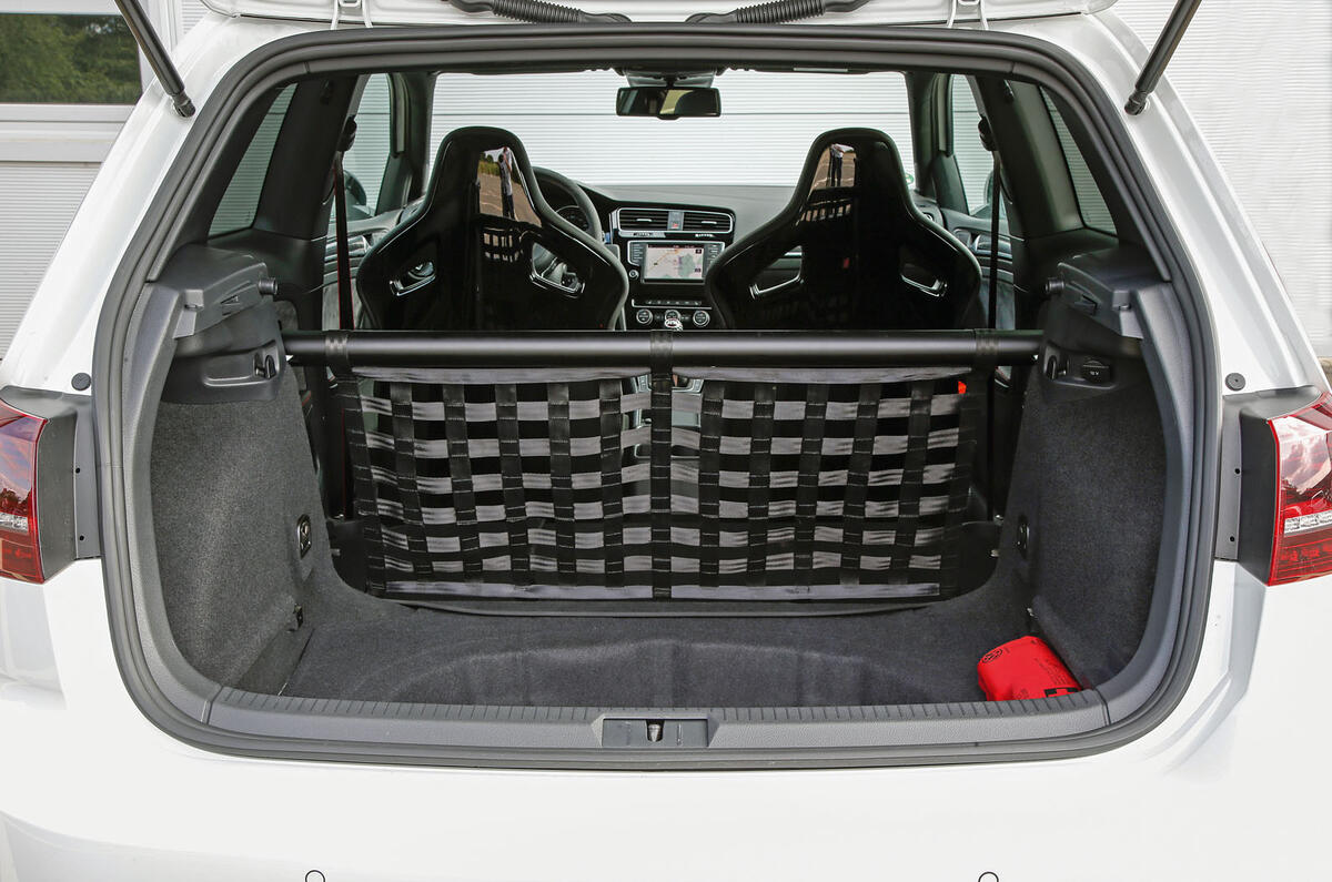 Volkswagen Golf GTI Clubsport S boot space