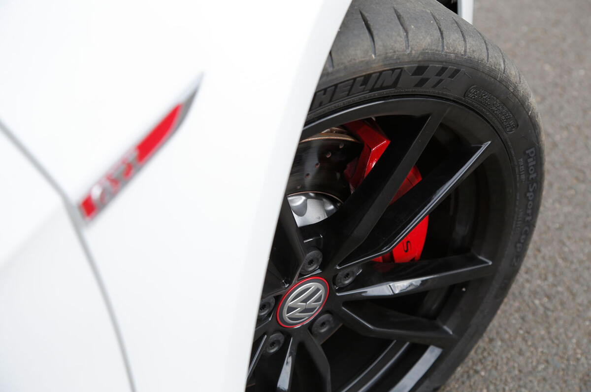 Volkswagen Golf GTI Clubsport S Michelin tyres