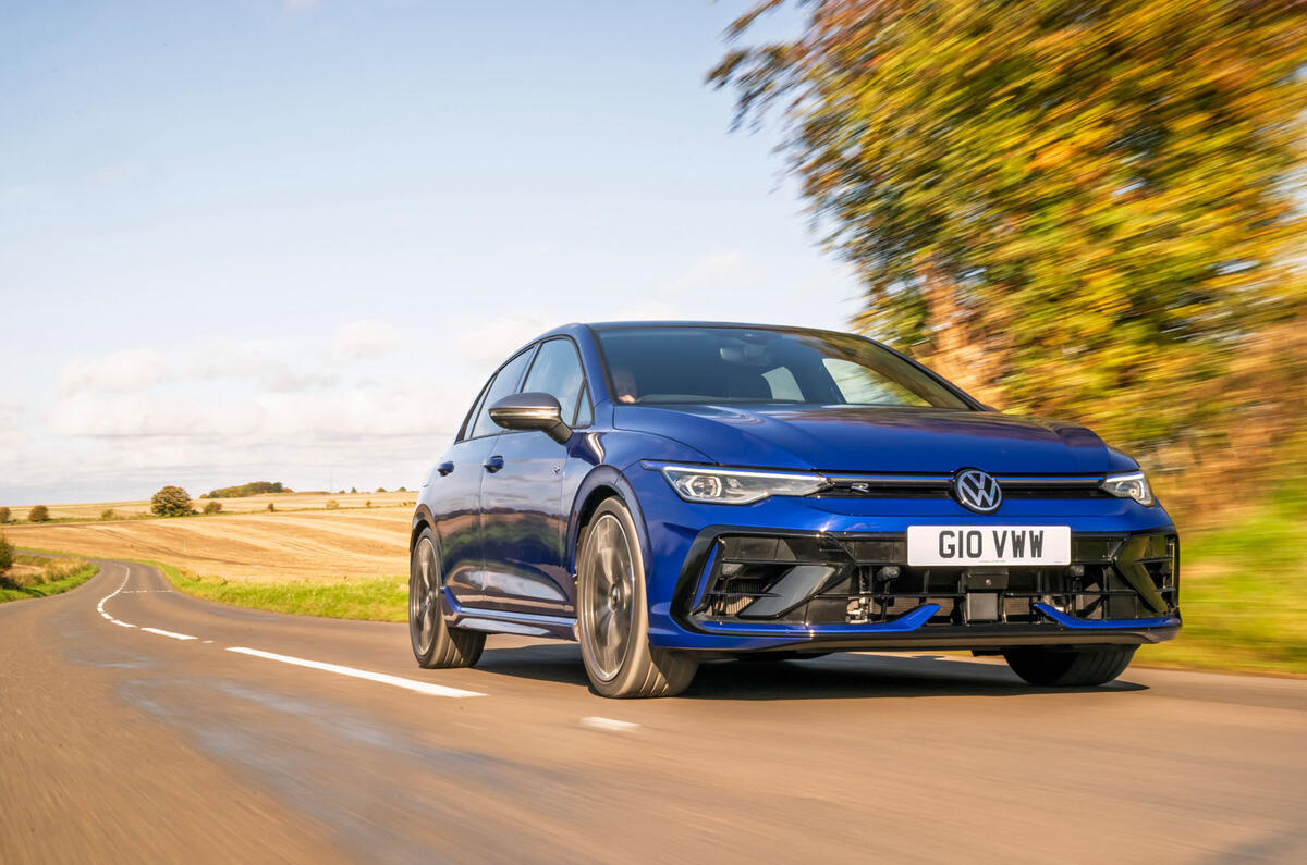 VW Golf R 2024 review front tracking 0097 VW Golf R 2024 review front tracking 0097