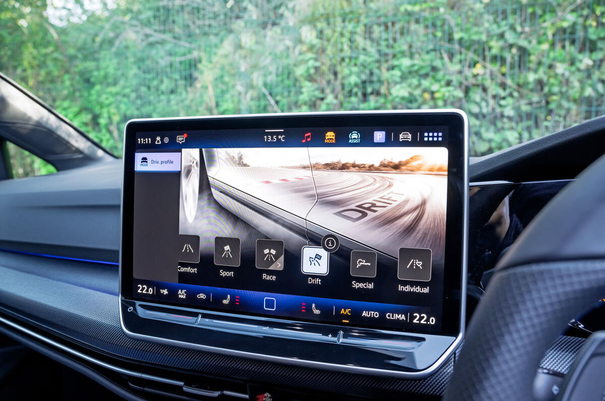VW Golf R 2024 review infotainment screen 0024 VW Golf R 2024 review infotainment screen 0024