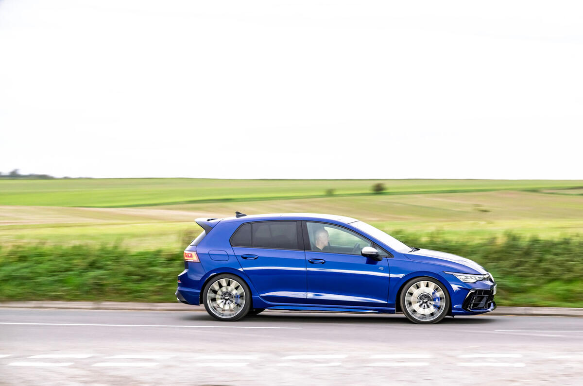 VW Golf R 2024 review pan 0104 VW Golf R 2024 review pan 0104