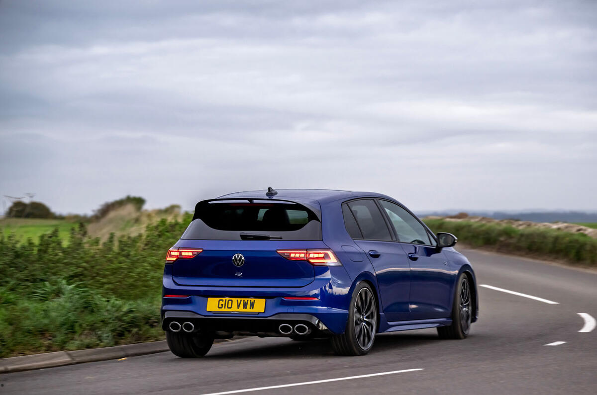 VW Golf R 2024 review rear corner 0102 VW Golf R 2024 review rear corner 0102