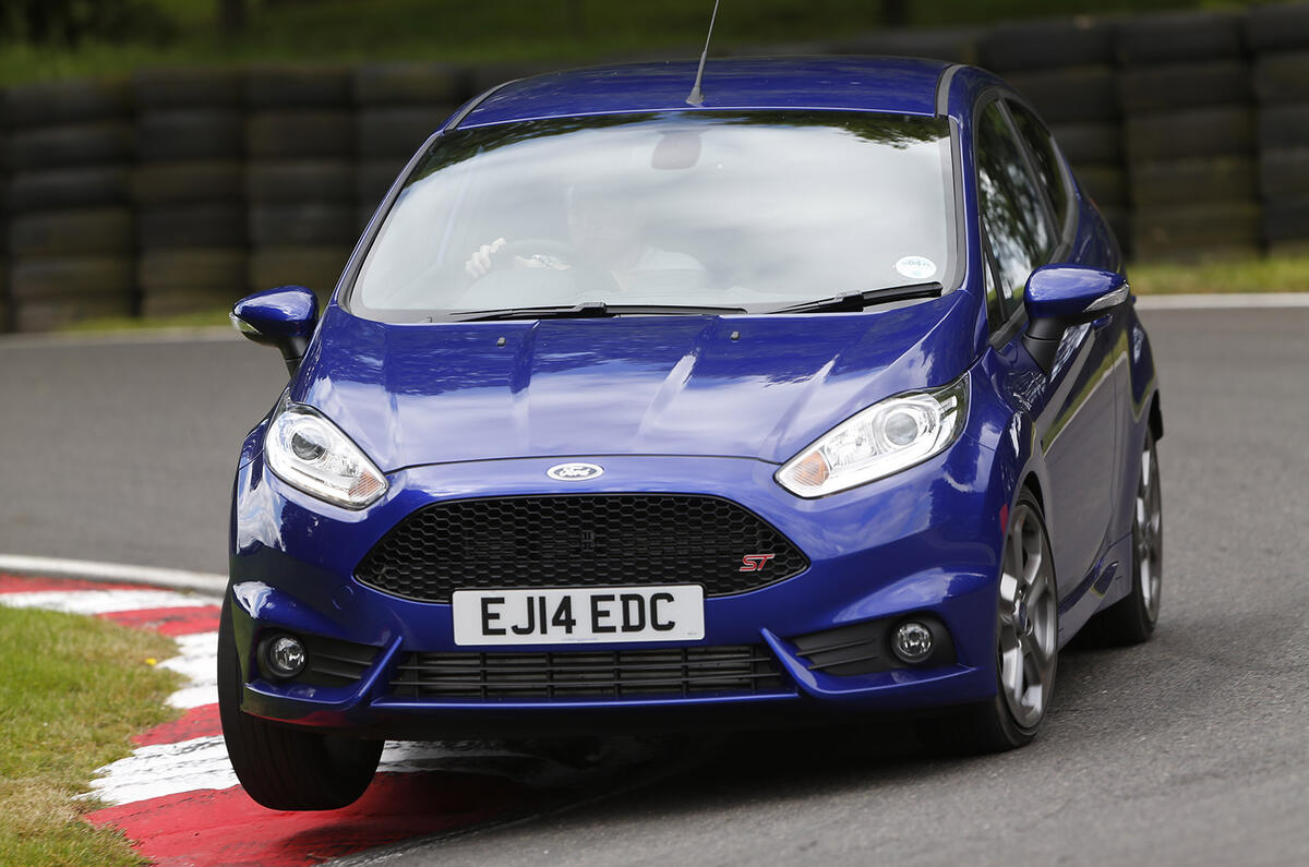Affordable fun special - Ford Fiesta ST3 Mountune versus VW Golf R