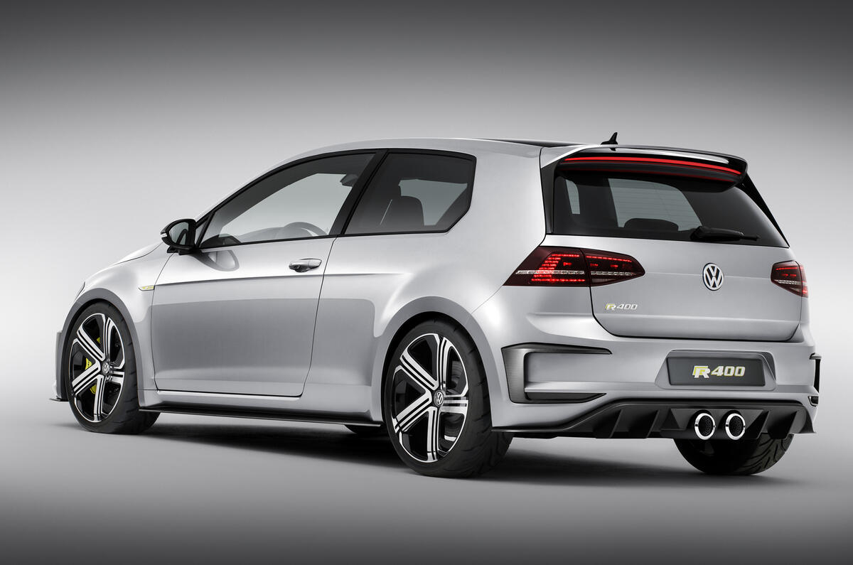 Volkswagen reveals Golf R400 mega-hatch Volkswagen reveals Golf R400 mega-hatch
