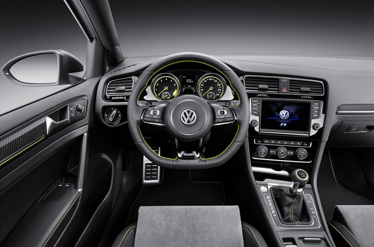 Volkswagen reveals Golf R400 mega-hatch Volkswagen reveals Golf R400 mega-hatch