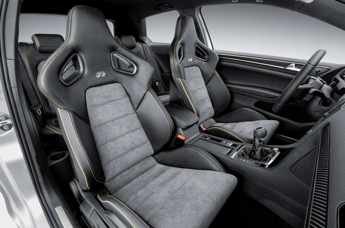 Volkswagen reveals Golf R400 mega-hatch Volkswagen reveals Golf R400 mega-hatch