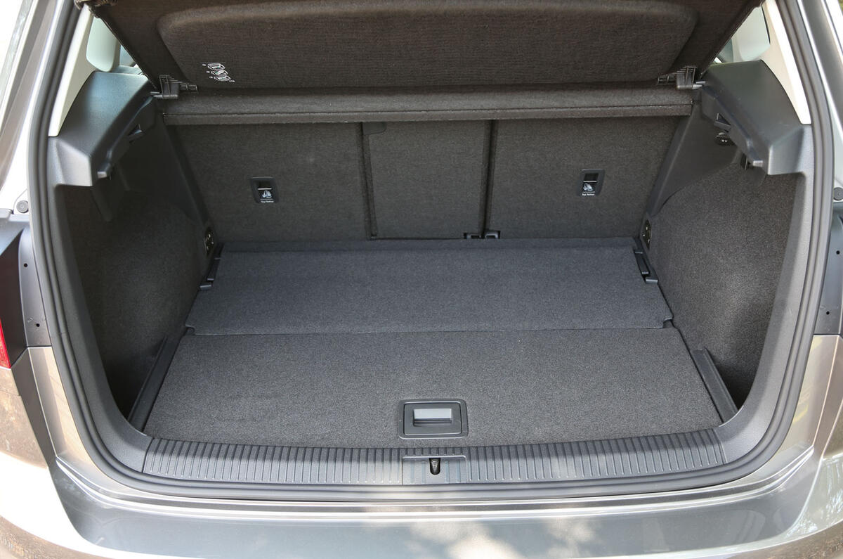 Volkswagen Golf SV boot space