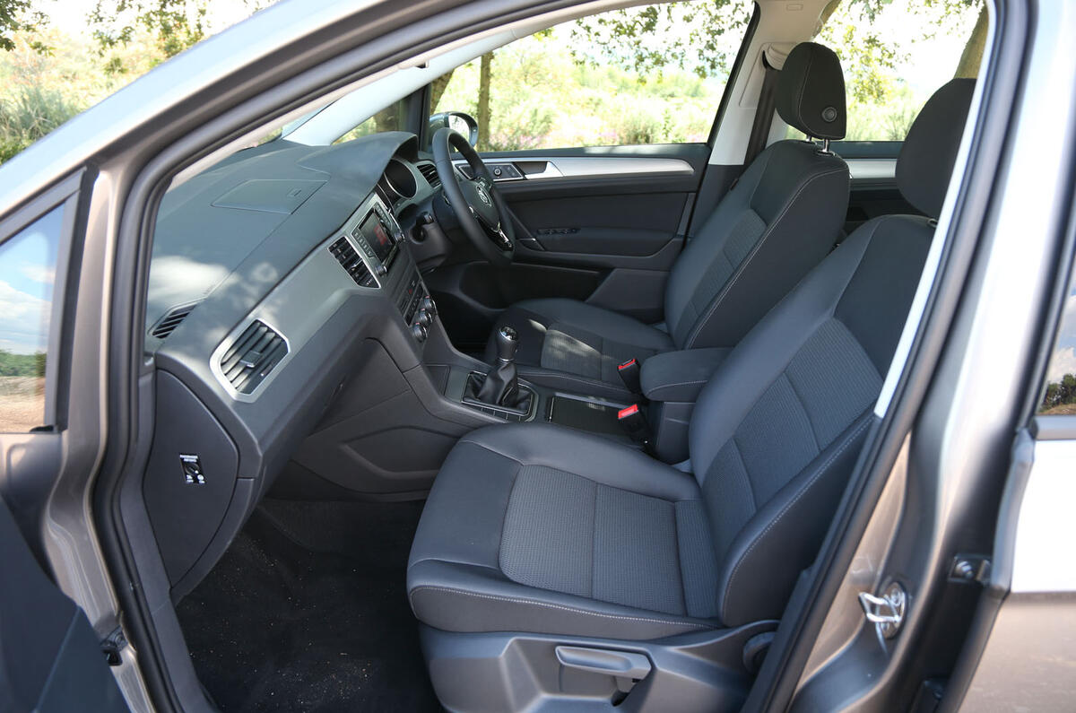 Volkswagen Golf SV interior