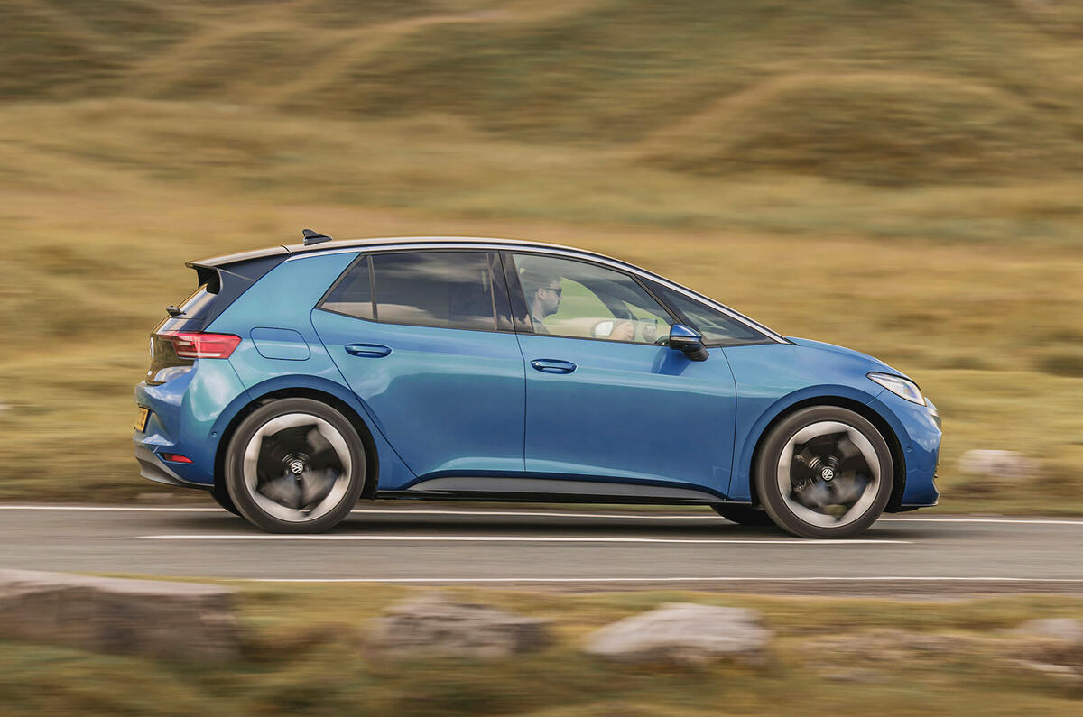 vw id3 review 2023 02 panning vw id3 review 2023 02 panning