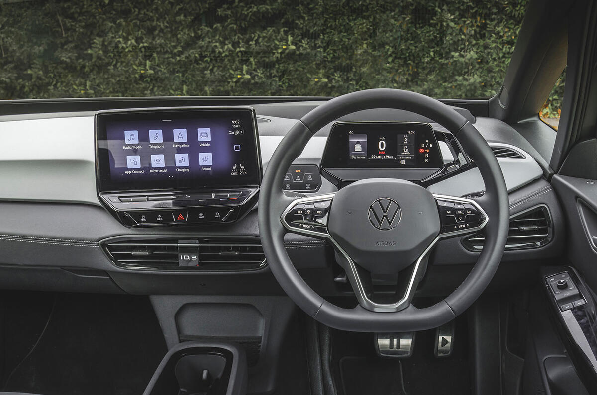 vw id3 review 2023 06 dash vw id3 review 2023 06 dash