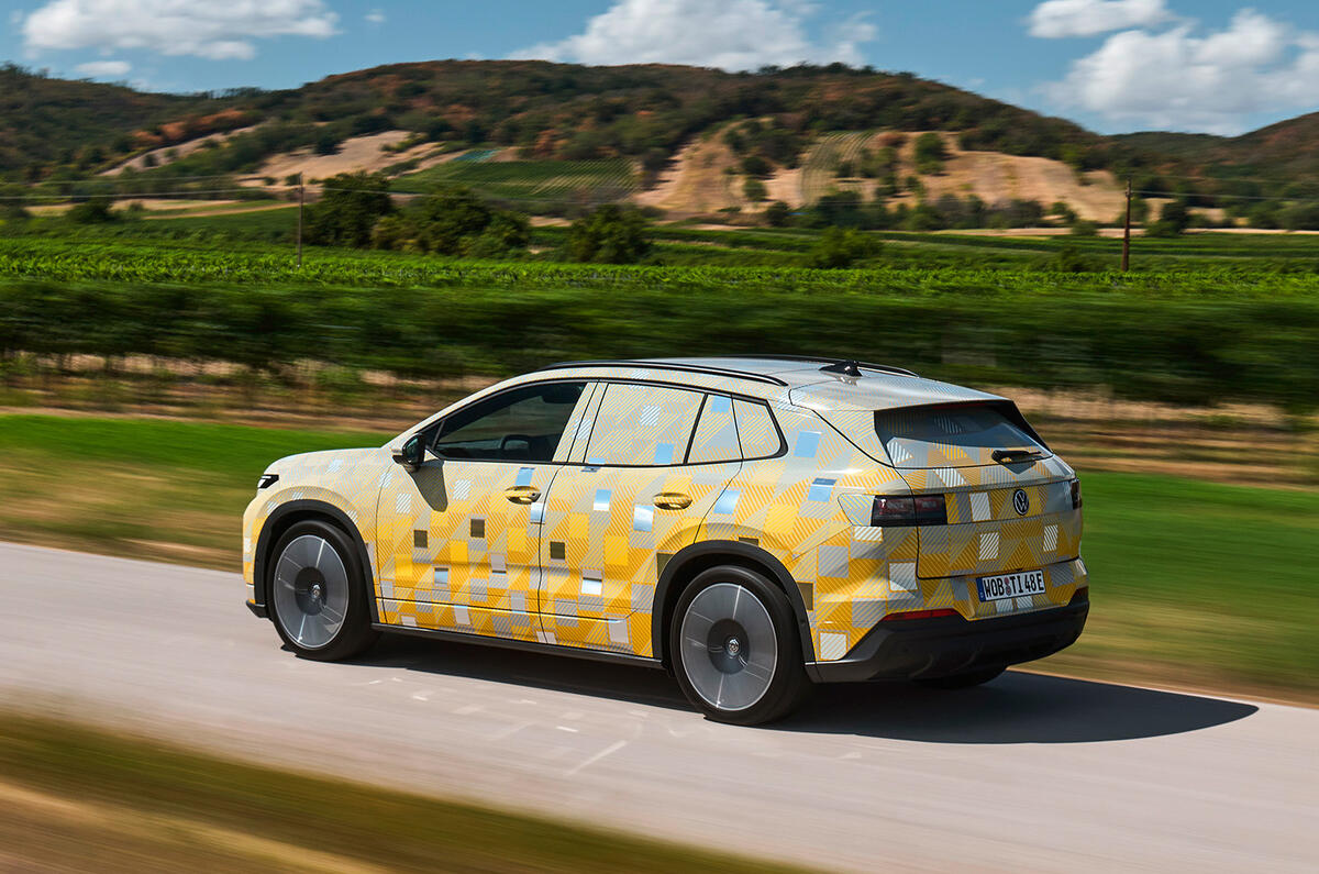 VW ID4 prototype review 2026024