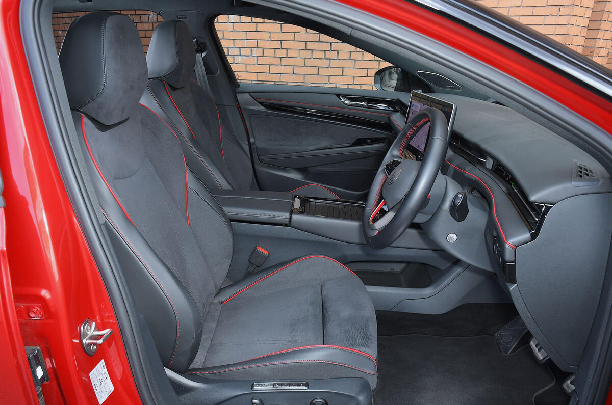 VW ID7 GTX 2025 Review RT front seats 0597 VW ID7 GTX 2025 Review RT front seats 0597
