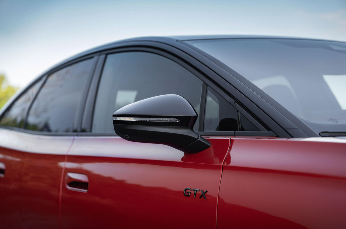 vw id7 gtx review 2024 08 mirror