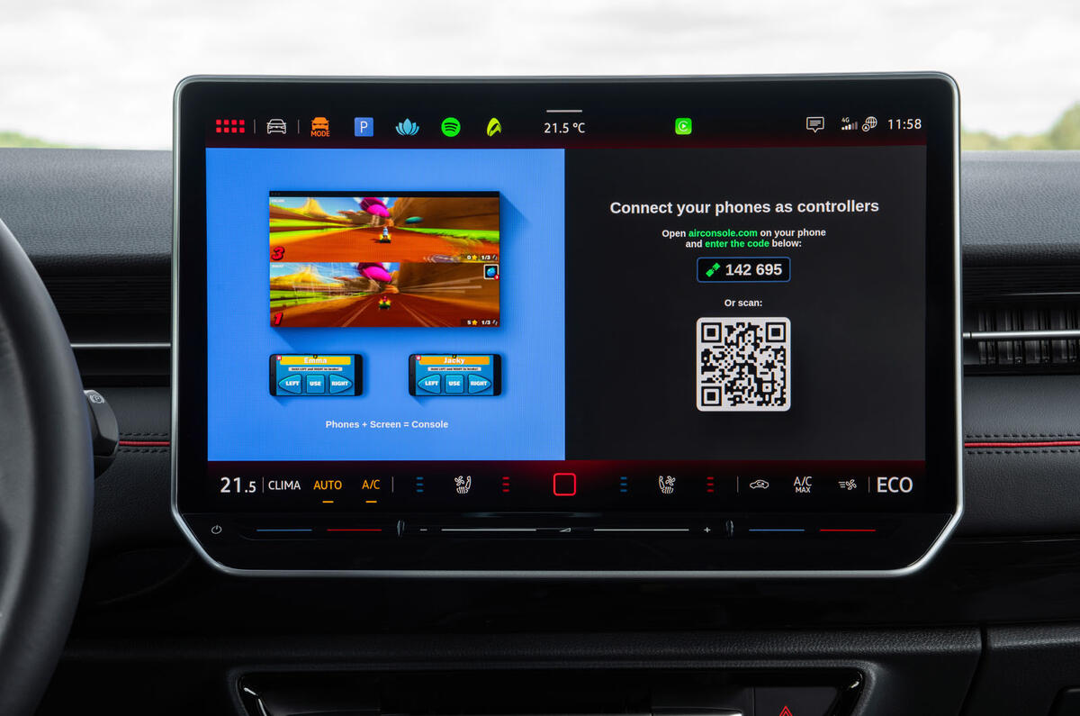 vw id7 gtx review 2024 16 infotainmet
