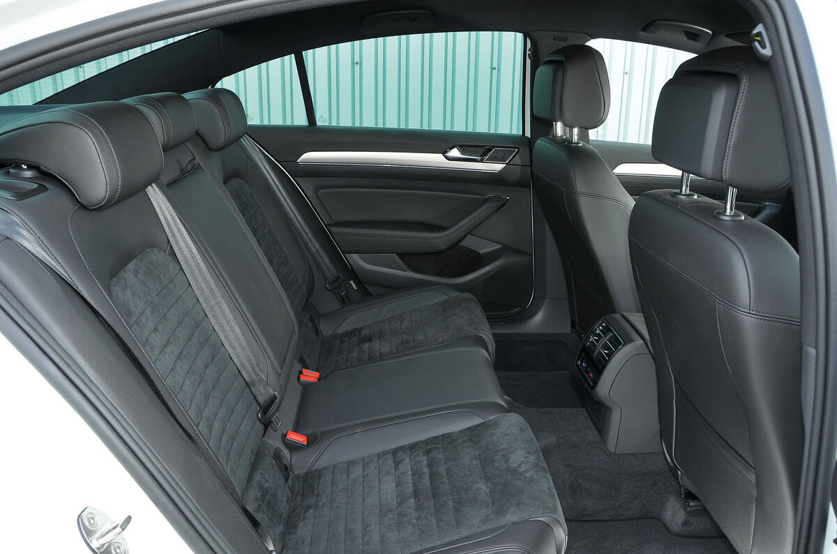 Volkswagen Passat GTE rear seats
