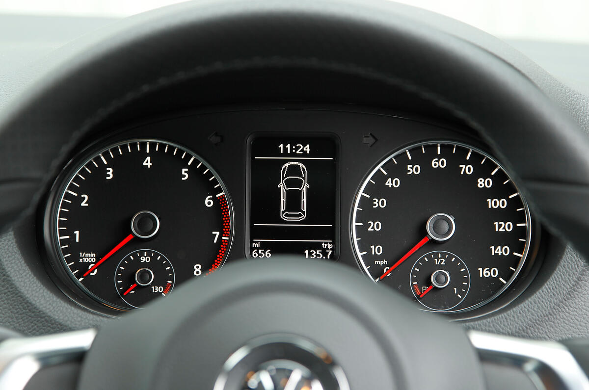 Volkswagen Polo BlueGT instrument cluster