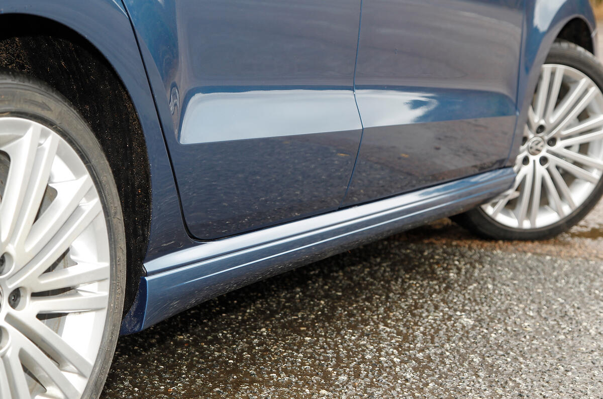Volkswagen Polo BlueGT side sills