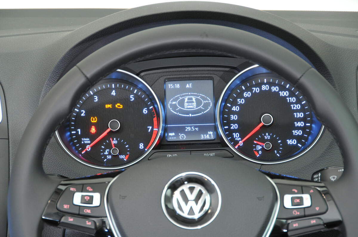 Volkswagen Polo instrument cluster