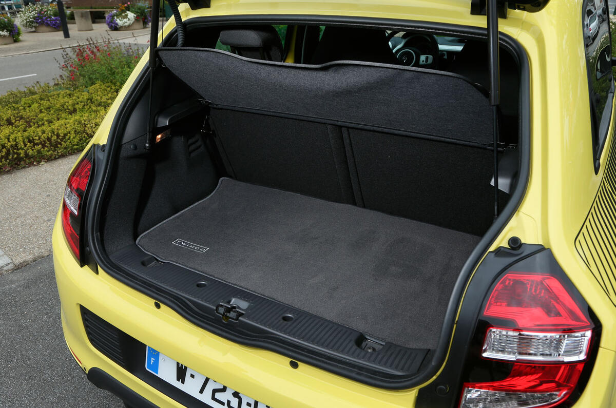 Comparison: Renault Twingo versus Volkswagen Up Comparison: Renault Twingo versus Volkswagen Up