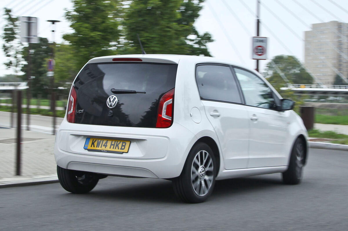 Comparison: Renault Twingo versus Volkswagen Up Comparison: Renault Twingo versus Volkswagen Up