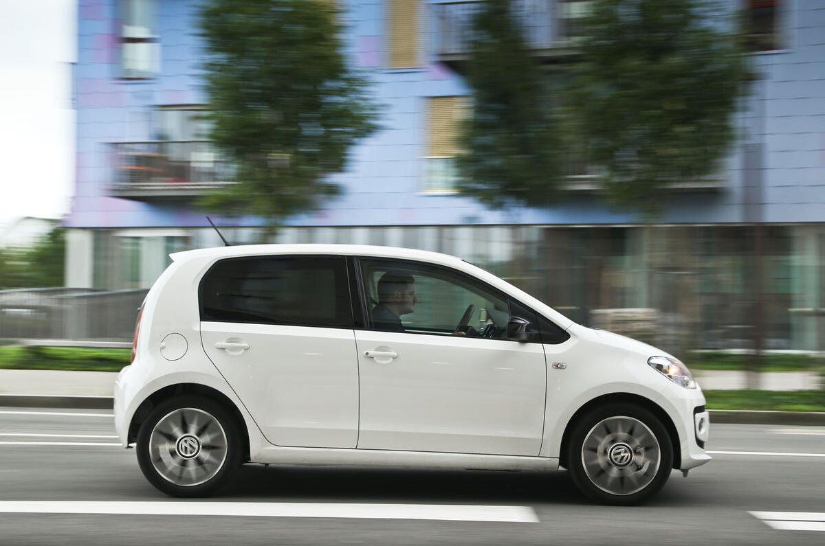 Comparison: Renault Twingo versus Volkswagen Up Comparison: Renault Twingo versus Volkswagen Up