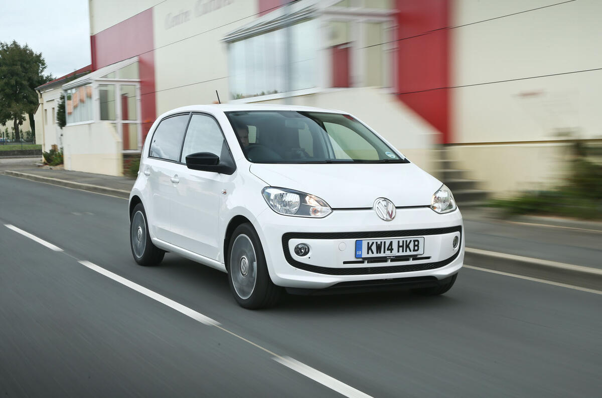 Comparison: Renault Twingo versus Volkswagen Up Comparison: Renault Twingo versus Volkswagen Up