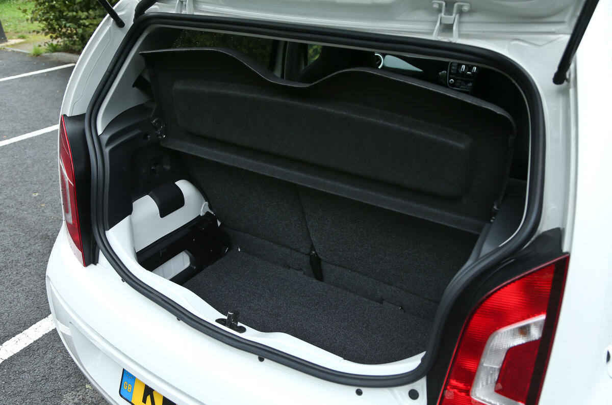 Comparison: Renault Twingo versus Volkswagen Up Comparison: Renault Twingo versus Volkswagen Up